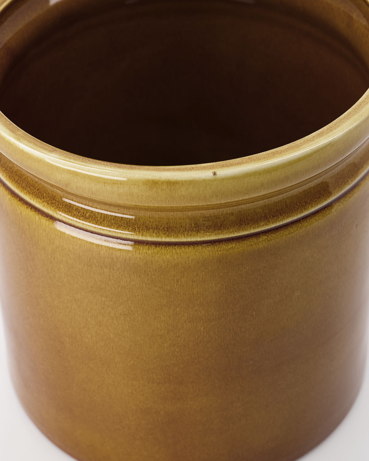 Ceramic Jar, Barn, Mocha Nicolas Vahe
