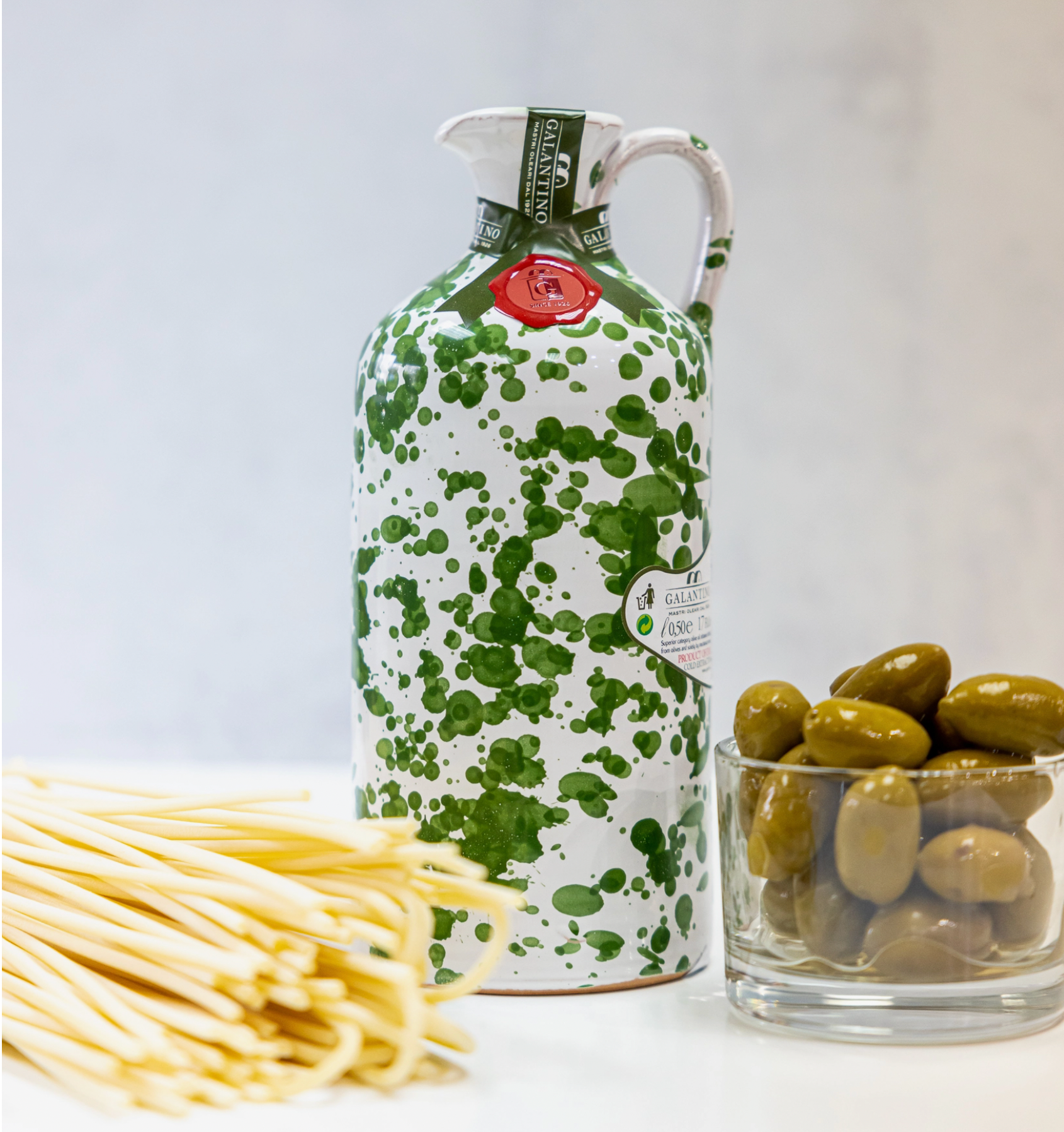 Extra Virgin Olive Oil in Hand Painted Ceramic by Galantino - Green